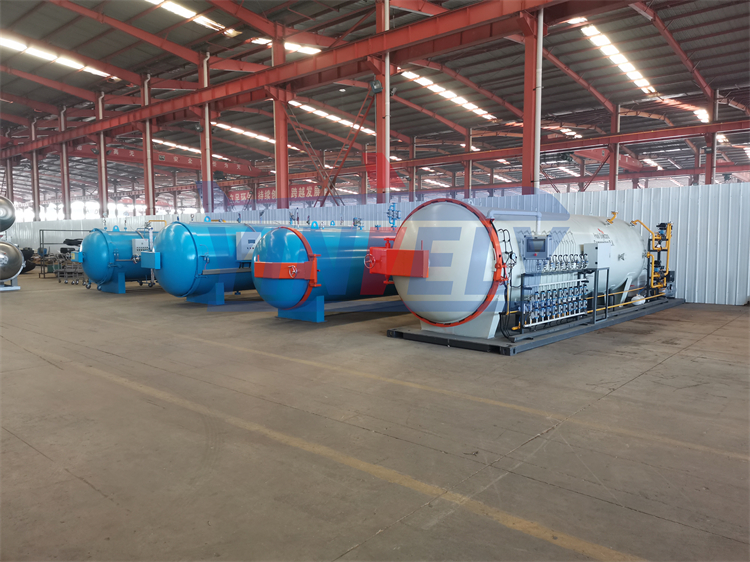 <b>熱壓罐整體共固化成型技術</b>